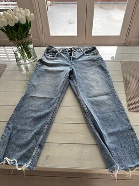 Moussy Light Blue Boyfriend Jeans - Distressed Hem